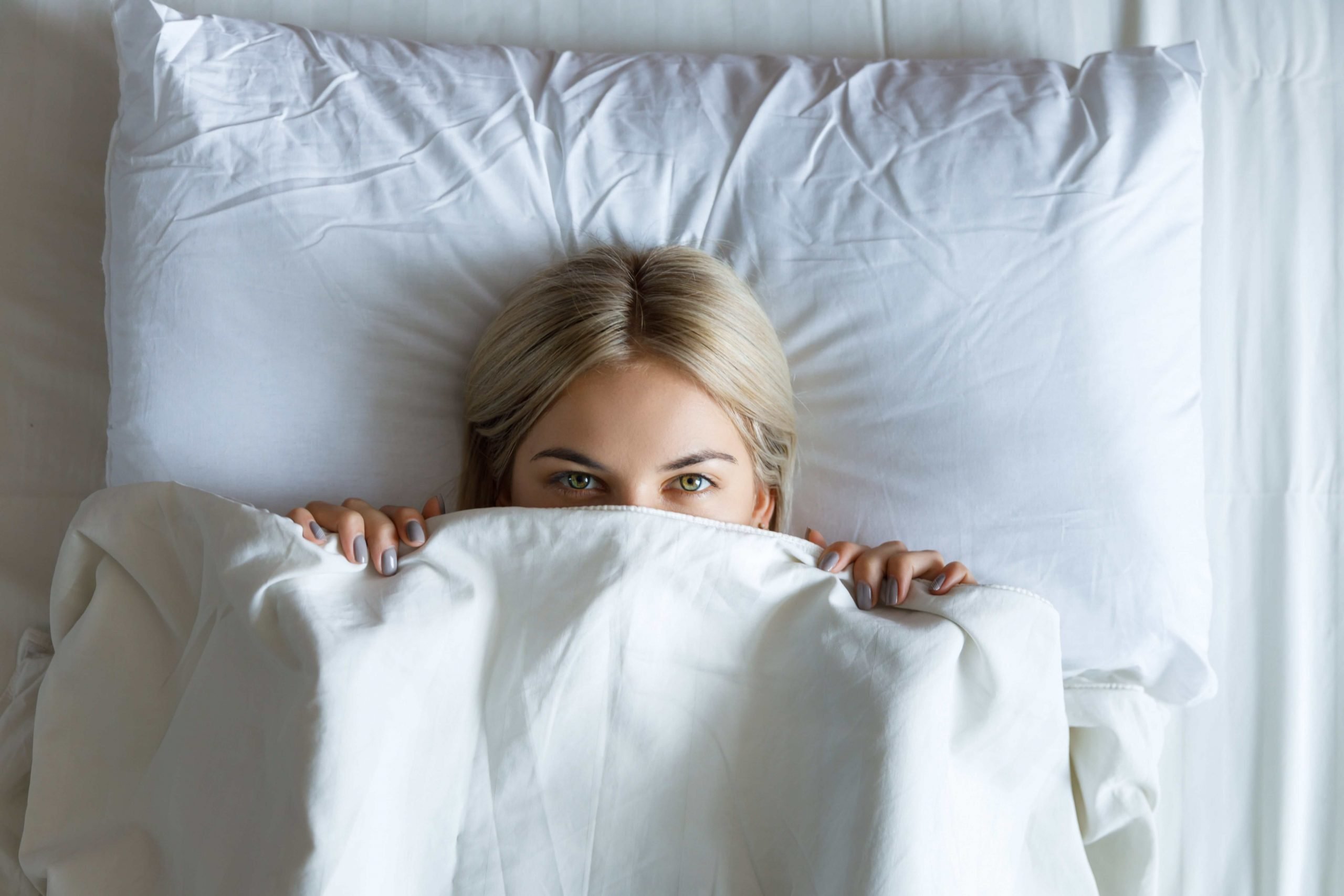 woman who needs eye mask heated